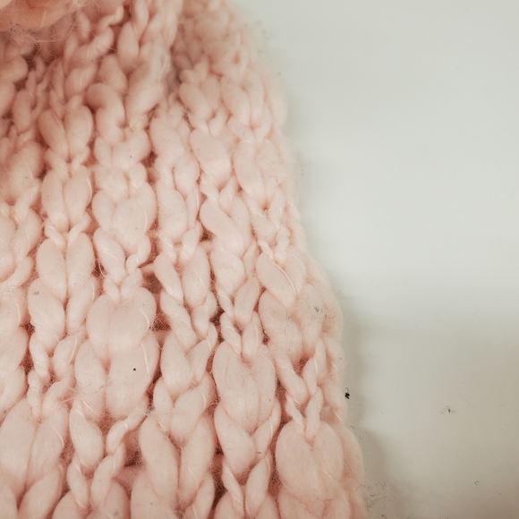 New York & Company Large Pink Chunky Scarf - Picture 10 of 12